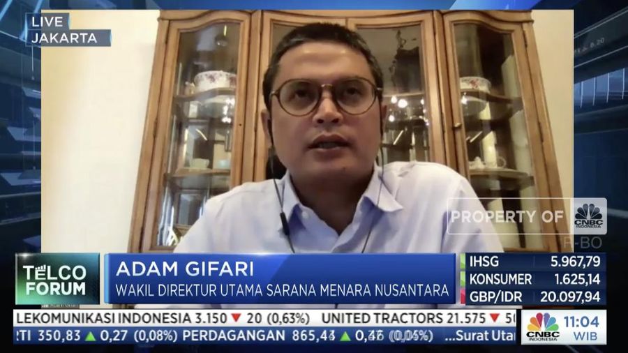 Wakil Direktur Utama Sarana Menara Nusantara, Adam Gifari dalam acara Telco Forum 2021 Bertema