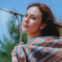 Perusahaan Wulan Guritno Masuk Bursa, Cek Jadwal Lengkapnya!