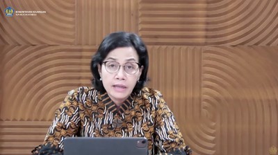 Menteri Keuangan Sri Mulyani memberikan keterangan pers mengenai THR dan Gaji ke-13 (Tangkapan Layar Youtube Kemenkeu RI)