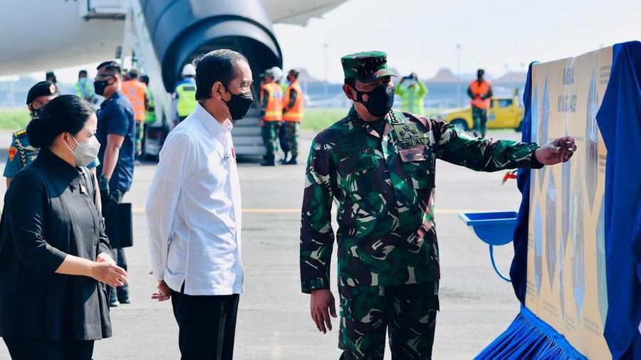 Presiden Joko Widodo Silaturahmi dengan Keluarga Patriot KRI Nanggala 402 (Biro Pers Sekretariat Presiden/Laily Rachev)