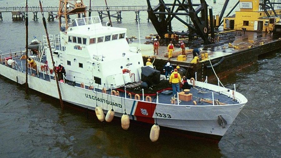 Kapal USCGC Adak (Tangkapan Layar via instagram @uscg)