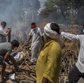 4.000 Orang Tewas per Hari, Sungai Gangga Dipenuhi Mayat