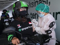 Top! Agar Makin Aman, Puluhan Ribu Mitra Gojek Siap Divaksin