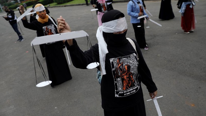 May Day 2021, Massa Buruh Demo UU Cipta Kerja (CNBC Indonesia/Muhammad Sabki)