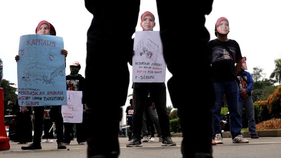 May Day 2021, Massa Buruh Demo UU Cipta Kerja (CNBC Indonesia/Muhammad Sabki)