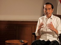 Jokowi: Jangan Merasa Sudah Aman, Belum!
