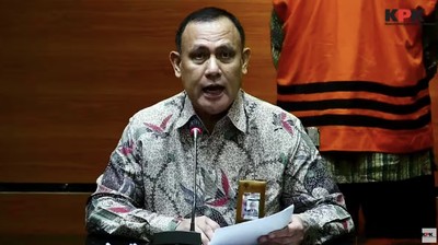 Konferensi Pers Penetapan dan Penahanan Tersangka Dugaan Tipikor di Lingkungan Ditjen Pajak. Konferensi Pers Penetapan dan Penahanan Tersangka Dugaan Tipikor di Lingkungan Ditjen Pajak.