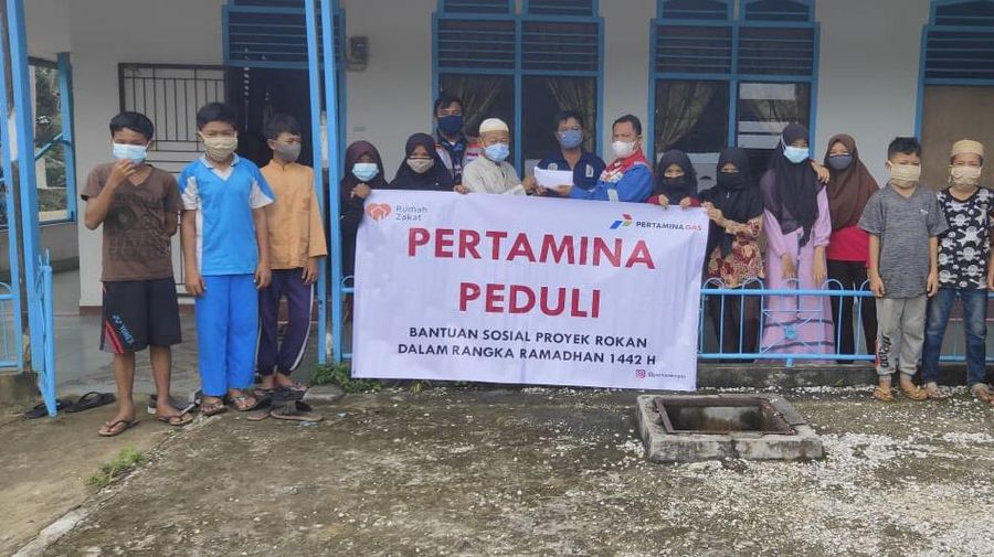 Pertamina berikan santunan di area proyek Rokan. (Dok: Pertamina)