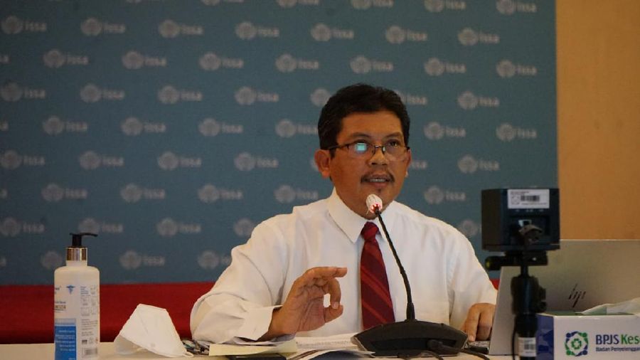 Direktur Utama BPJS Kesehatan, Ali Ghufron Mukti memaparkan bahwa saat ini pihaknya tengah berupaya mewujudkan cita-cita Universal Health Coverage (UHC) yang ditargetkan mencakup 98% penduduk Indonesia.