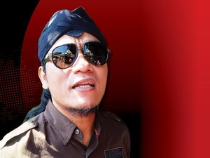 Jawaban Gus Miftah soal Tudingan Ada Kaus 02 saat Bagi Sedekah