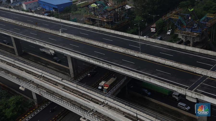 Jalan Tol MBZ sudah mulai ditutup sementara. (վ/Muhammad Sabki)