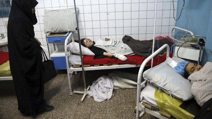 Ledakan terjadi di Afghanistan. (AP/Rahmat Gul)