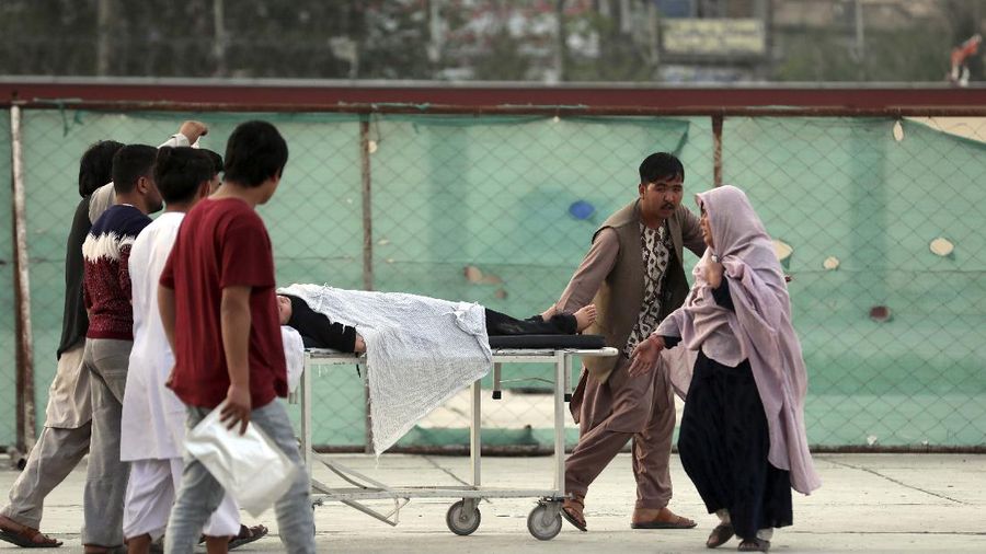 Ledakan terjadi di Afghanistan. (AP/Rahmat Gul)