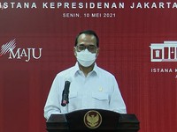 Tok! Jokowi Larang Penerbangan Charter Angkut Tenaga Kerja