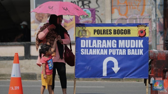 Penyekatan Jalur Mudik di Parung Bogor (CNBC Indonesia/Tri Susilo)