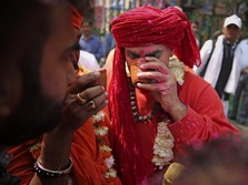 Cerita Tentang India yang Kini Mulai Berdoa ke Dewi Corona