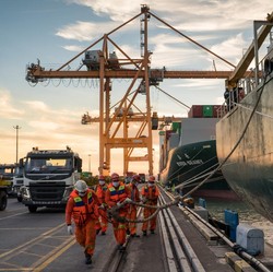Pelindo III: Selama Libur Lebaran, Pelabuhan Tetap Beroperasi