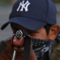 Bak di Film! Geng Bersenjata Dikejar Polisi Hingga Adu Tembak