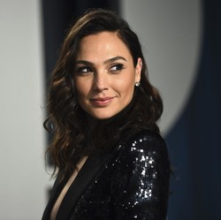 'Walk of Fame' Gal Gadot Ricuh, Disoraki Demonstran Pro-Palestina