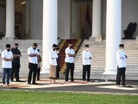 Penampakan Presiden Jokowi Salat Idul Fitri di Istana Bogor