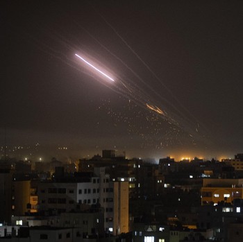 Mencekam! Penampakan 'Perang' Israel-Palestina di Jalur Gaza