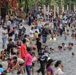 Hentikan Kerumunan, Anies Tutup Paksa Ancol, TMII & Ragunan