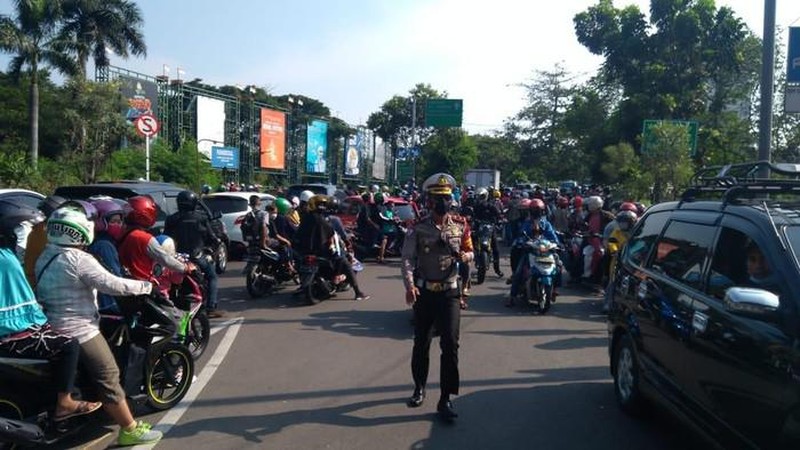 Penuh Ancol Ditutup And Calon Pengunjung Dipaksa Putar Balik