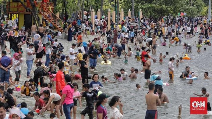 Ancol Membludak saat Hari ke Dua Lebaran (CNN Indonesia/Adhi Wicaksono) Ancol Membludak saat Hari ke Dua Lebaran (CNN Indonesia/Adhi Wicaksono)