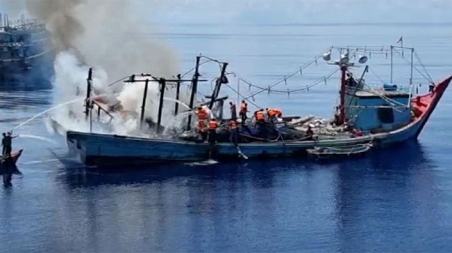 Kapal Terbakar di Laut Natuna Utara (Ist)