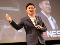 Olimpiade Ngotot Digelar, Bos Rakuten: Ini Misi Bunuh Diri!