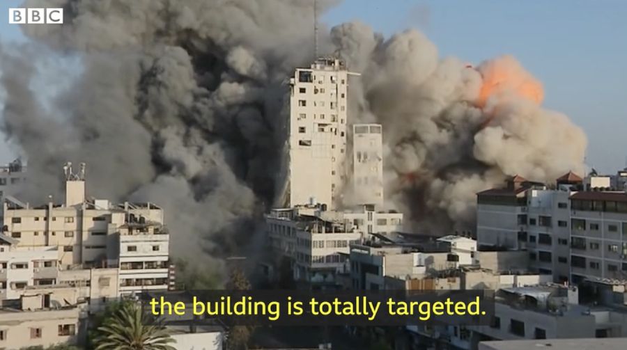 Menara di Gaza Runtuh Dibom Israel. (Tangkapan Layar Video via BBC)
