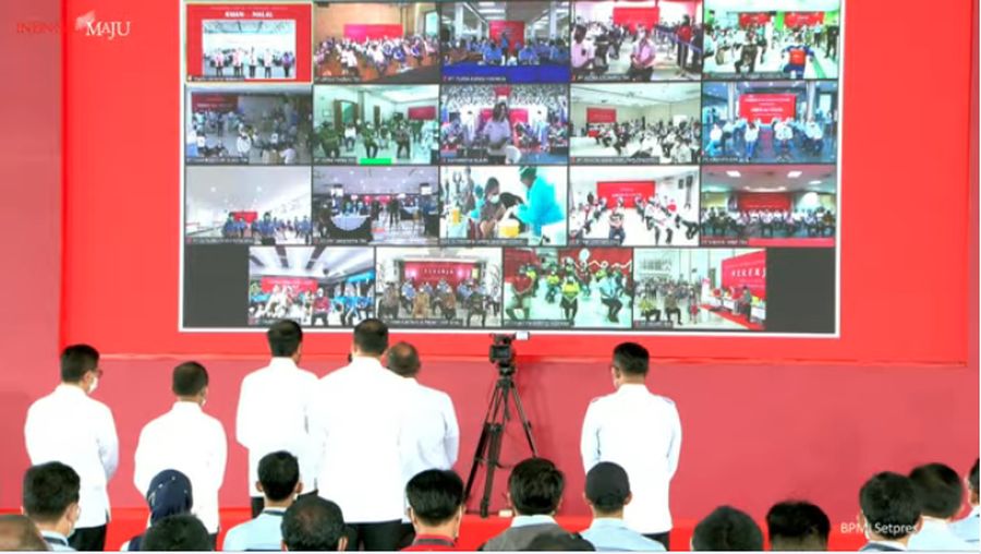 foto/ Peninjauan Vaksinasi Covid-19 Gotong Royong untuk Pekerja, Kabupaten Bekasi, 18 Mei 2021/Youtube: Setpres