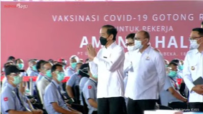 foto/ Peninjauan Vaksinasi Covid-19 Gotong Royong untuk Pekerja, Kabupaten Bekasi, 18 Mei 2021/Youtube: Setpres
