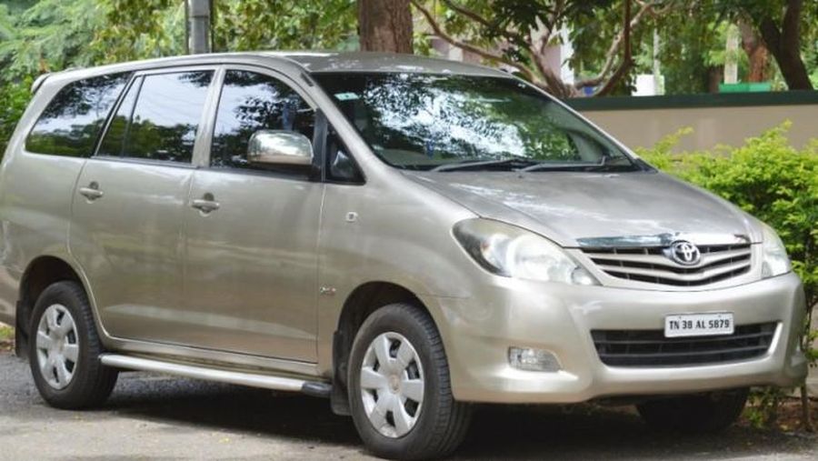 Toyota Innova yang menempuh jarak lebih dari 10 lakh km (Tangkapan Layar via cartoq.com)