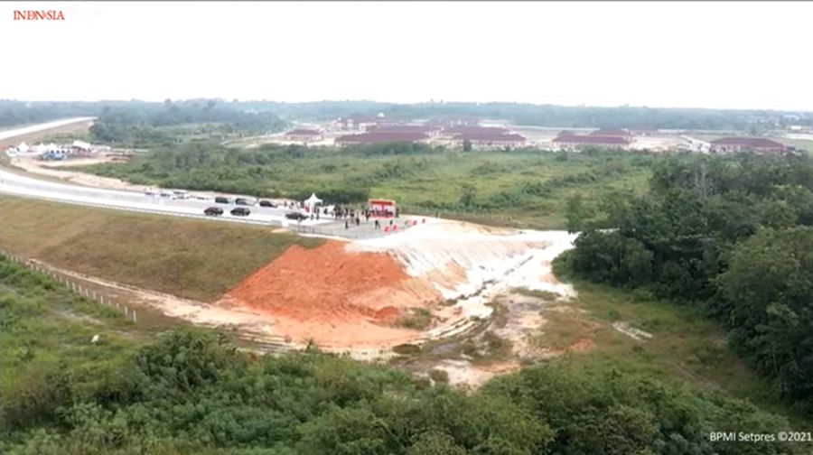 foto/ Peninjauan Jalan Tol Trans Sumatera, Ruas Pekanbaru – Padang, Kota Pekanbaru, 19 Mei 2021/Youtube: Setpres