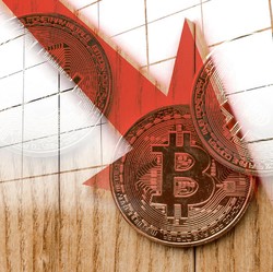 Ada 'Setan' Tapering dari AS, Bagaimana Prospek Emas-Kripto?