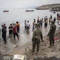 Gelombang Imigran Terjang Italia, 700 Orang Diselamatkan