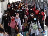 Luhut Pantau Warga dari Google Hingga Satelit, Wajarkah?