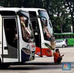 Bus Pariwisata ke Puncak Tiba-Tiba Disidak, Kenapa?
