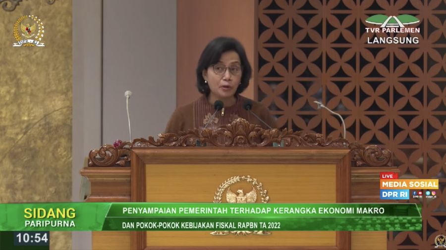 Menteri Keuangan Sri Mulyani dalam Rapat Paripurna DPR RI dengan agenda: Penyampaian Pemerintah terhadap Kerangka Ekonomi Makro dan Pokok-Pokok Kebijakan Fiskal (KEM dan PPKF) RAPBN TA 2022, Kamis, 20 Mei 2021. (Tangkapan Layar Youtube DPR RI)