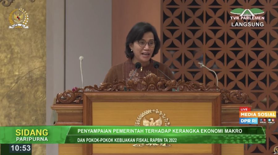 Menteri Keuangan Sri Mulyani dalam Rapat Paripurna DPR RI dengan agenda: Penyampaian Pemerintah terhadap Kerangka Ekonomi Makro dan Pokok-Pokok Kebijakan Fiskal (KEM dan PPKF) RAPBN TA 2022, Kamis, 20 Mei 2021. (Tangkapan Layar Youtube DPR RI)