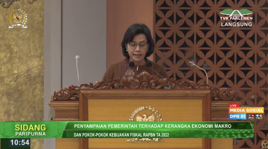 Menteri Keuangan Sri Mulyani dalam Rapat Paripurna DPR RI dengan agenda: Penyampaian Pemerintah terhadap Kerangka Ekonomi Makro dan Pokok-Pokok Kebijakan Fiskal (KEM dan PPKF) RAPBN TA 2022, Kamis, 20 Mei 2021. (Tangkapan Layar Youtube DPR RI)