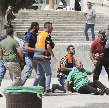 Potret Polisi Israel Serbu Al-Aqsa Usai Gencatan Senjata