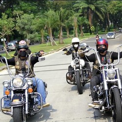 Mau Touring Sama Klub Moge Pas Pensiun? Butuh Duit Segini