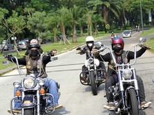 Mau Touring Sama Klub Moge Pas Pensiun? Butuh Duit Segini