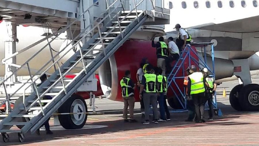Pesawat Batik Air menabrak garbarata di Bandara Ngurah Rai Bali terjadi pada Sabtu (22/5) pukul 09.30 WITA. (Dok. Bandara Ngurah Rai)