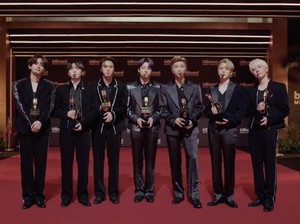 Spring Day BTS Tembus 1 Miliar Stream, Perdana di Chart Melon!
