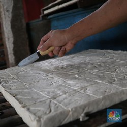 Kedelai Bikin Pusing Perajin, Harga Tahu Tempe Siap Naik!