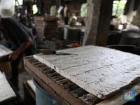 Ini Tempe Apa ATM? Gegara Kedelai 'Ngamuk' Tempe Makin Tipis