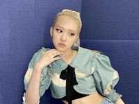 Resmi Solo Karir, Rose BLACKPINK Teken Kontrak dengan Atlantic Records